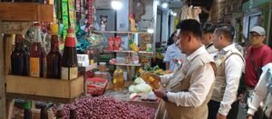 Satgas Pangan Polres Malang Cek Produk Kadaluwarsa di Sejumlah Pasar