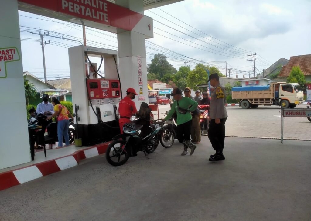 Jelang Mudik Lebaran, Polres Kediri Intensifkan Patroli SPBU Pastikan Stok BBM Aman Tanpa Kecurangan