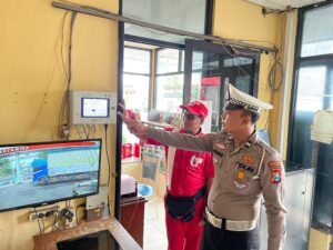 Polres Nganjuk Gencarkan Patroli di SPBU, Antisipasi Kelangkaan dan Praktik Kecurangan dalam pelayanan BBM