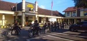 “NGABUBU – RIDE SHOW Of FORCE PATROL” Sat Samapta Polres Kediri Kota Ciptakan Rasa Aman Jelang Berbuka Puasa