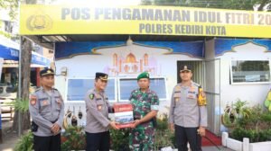 Kapolres Kediri Kota Bersama Karumkit Bhayangkara Tinjau Pos Pam dan Pos Yan Pastikan Kesehatan Personel