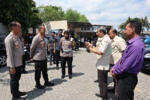 Cek Pelayanan Publik Pasca Libur Lebaran, Kapolres Kediri Kota Sapa Masyarakat
