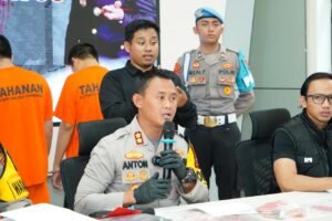Polres Ponorogo Berhasil Amankan Komplotan Pencurian dengan Pemberatan 8 Tersangka Diamankan
