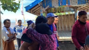Satpolairud Polresta Banyuwangi Berhasil Selamatkan Dua Nelayan Pasuruan di Perairan Bimorejo