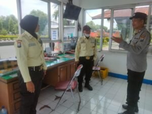 Polsek Kunjang Patroli Harkamtibmas Siang Cegah Gangguan Kamtibmas