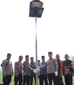 Kapolres Lamongan Gagas Penanggulangan Hama Tikus Beri Bantuan 100 Unit Rubuha