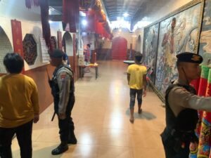 Beri Rasa Aman Sat Samapta Polres Kediri Kota Siagakan puluhan Personil dan Unit K9 Pada Perayaan  Waisak 2568 BE 2024