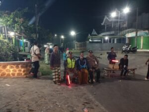 Polsek Plosoklaten Pam Kegiatan Gondang Bersholawat bersama Habib Alwi