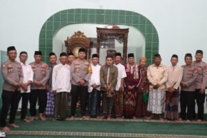 Cooling System, Kapolres Kediri Kota Lakukan Safari Sholat Subuh Keliling