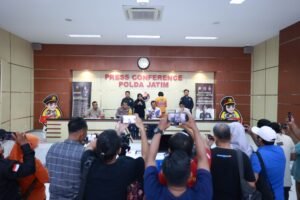 Polda Jatim Amankan Tersangka Pembuat Konten Asusila Anak di Bawah Umur Raup Keuntungan 6000 Dollar US