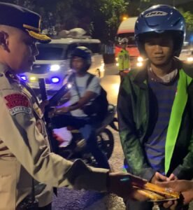 Cegah Tawuran Gangster Curanmor Jambret Polisi Gelar Operasi Di Depan Makam Rangka