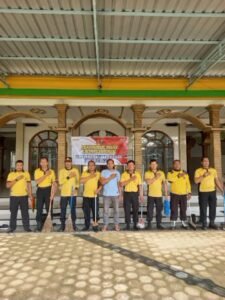 Rayakan HUT Bhayangkara dengan Penuh Rasa Syukur, Polisi Kediri Adakan Bansos dan Baksos Religi