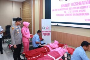 Jelang Hari Bhayangkara ke-78, Polres Kediri Gelar Baksos Donor Darah