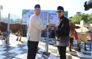 Polda Jatim Gelar Shalat Ied dan Salurkan Hewan Kurban di Hari Raya Idul Adha 1445 H