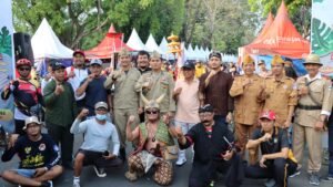 Kapolres Nganjuk, ajak masyarakat mempererat silaturahmi dengan Gowes Hari Bhayangkara ke 78
