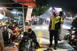 Patroli Skala Besar TNI – Polri Jaga Sitkamtibmas di Kota Mojokerto Jelang 1 Muharam