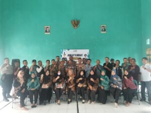 Kapolsek Pesantren: Jum’at Curhat Adalah Program Kepolisian Yang Efektif Guna Tampung Informasi Masyarakat, Jadi Akan Terus Di Laksanakan