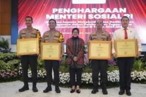 Berhasil Tangani Kasus Kekerasan Perempuan dan Anak, Polresta Sidoarjo Raih Penghargaan Kemensos RI