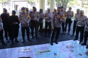 Polres Nganjuk Gelar Apel Pergeseran Pasukan Pengamanan Pengesahan Calon Warga Baru PSHT Pusat Madiun Cabang Nganjuk Tahun 2024