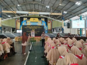 Polwan Polres Ngawi Beri Edukasi Cegah Bullying dan Kenakalan Remaja di Ponpes