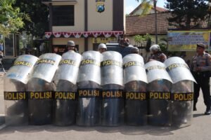 Antisipasi Konflik Dalam Pemilukada, Polres Kediri Kota Rutin Gelar Simulasi  Kesiapan Jajaranya Dalam Operasi Mantap Praja Semeru 2024