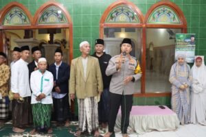 Cooling System, Kapolres Kediri Kota Lakukan Safari Sholat Subuh Keliling Wujudkan Pilkada 2024 Aman dan Damai