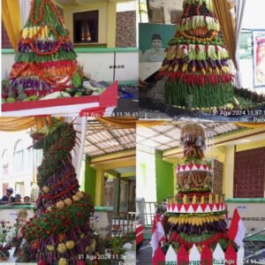 Tumpeng gunungan dan kirab ogo-ogo mengiringi acara sedekah bumi Desa Padek