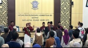 Pupuk Rasa Nasionalisme, Satpas Polres Kediri Kota Ajak Pemohon SIM Nyanyikan Lagu Kebangsaan