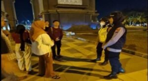Cipta Kondisi, Polwan Polres Kediri Rutin Patroli Malam Minggu