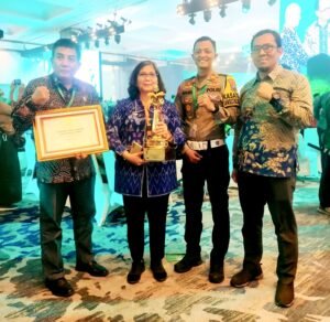 Polres Kediri Kota Bersama Pemerintah Daerah Mendapat Penghargaan Wahana Tata Nugraha