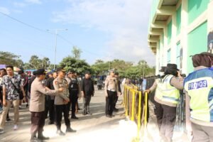 Polres Tuban Libatkan Ratusan Personel Gabungan, Pertandingan Liga 2 Persela VS Deltras Berlangsung Kondusif