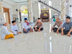 Polresta Banyuwangi  Gelar Safari di Jumat Curhat Upaya Cooling System Jelang Pilkada 2024