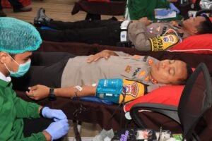 Sambut Hari Lalu Lintas Bhayangkara, Polres Kediri Kota Gelar Bakti Kesehatan Donor Darah