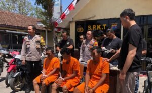 Polisi Berhasil Amankan 3 Tersangka Perampokan dan BB 6 Motor di Jember