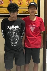 Dua Pemuda Dibekuk di Angkringan Semampir, Ribuan Butir Pil Dobel L Disita Satresnarkoba Polres Kediri Kota