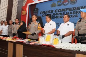 Operasi Tumpas Narkoba , Polres Kediri Kota Tangkap 14 Pengedar Serta Sita Ratusan Gram Sabu dan Ratusan Ribu Pil Dobel L