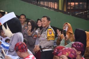 Peduli Disabilitas, Polres Bondowoso Peringati Harlantas Bhayangkara ke – 69 di SDLB