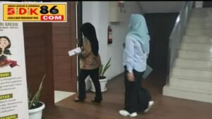 Kabid Diskoperindag Gresik, di tahan Kejari, jadi tersangka korupsi dana hibah UMKM