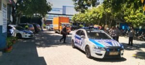 Polres Nganjuk Lakukan Pantauan Proses Pencetakan Surat Suara Pilkada 2024 di PT. Temprina