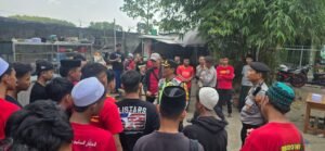 Kabag Ops Polres Kediri Kota Hentikan Acara Pencak Dor yang Digelar di Salah Satu Ponpes, Ini Alasannya !