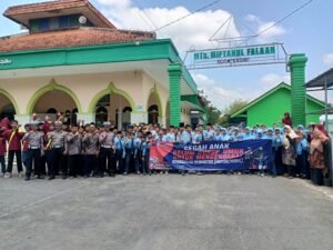 Ops Zebra Semeru 2024 Polres Kediri Kota Gelar Police Goes To School