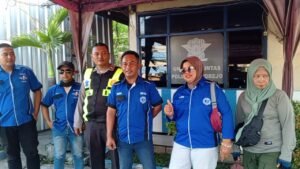 Garda Driyorejo bersatu, mengungkap kecelakaan di jalan propinsi yang berlobang ,warga menjadi tumbal