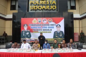 Polresta Sidoarjo Musnahkan Barang Bukti Narkoba Senilai Rp 30 Miliar