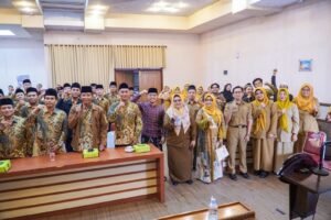 PRESS RELEASE: Wabup Gresik Berikan Reward kepada Kafilah MTQ ke-30 Provinsi Jatim.