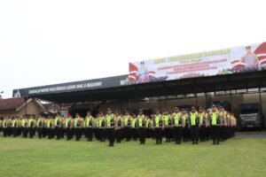Siap Amankan Pilkada, Pamatwil didampingi Kapolres Mojokerto Kota Pimpin Apel Serpas Pengamanan TPS