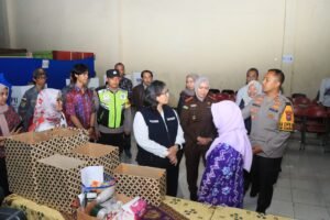 Jelang Pungut Suara, Kapolres Kediri Kota Bersama forkopimda Cek Kesiapan TPS