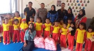 Peduli Generasi Penerus Bangsa,Kapolsek  Ngasem Kunjungi TK Darma Wanita, Wujud Dukung Asta Cita Presiden RI