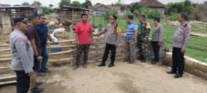 Polisi Beri Bantuan Bibit Jagung dan Pupuk di Sidoarjo, Wujudkan Ketahanan Pangan Nasional