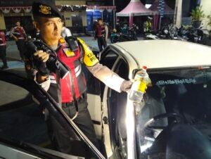 Tekan Angka Kriminalitas Jelang Pilkada 2024,Polres Kediri Kota Gelar Operasi Cipkon.Sebotol Kuntul Diamankan Dari Laci Mobil