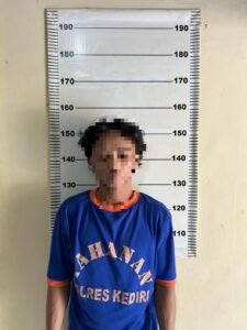 Warga Gurah Di Tangkap Satreskoba Polres Pare,di Duga Edarkan Pil LL